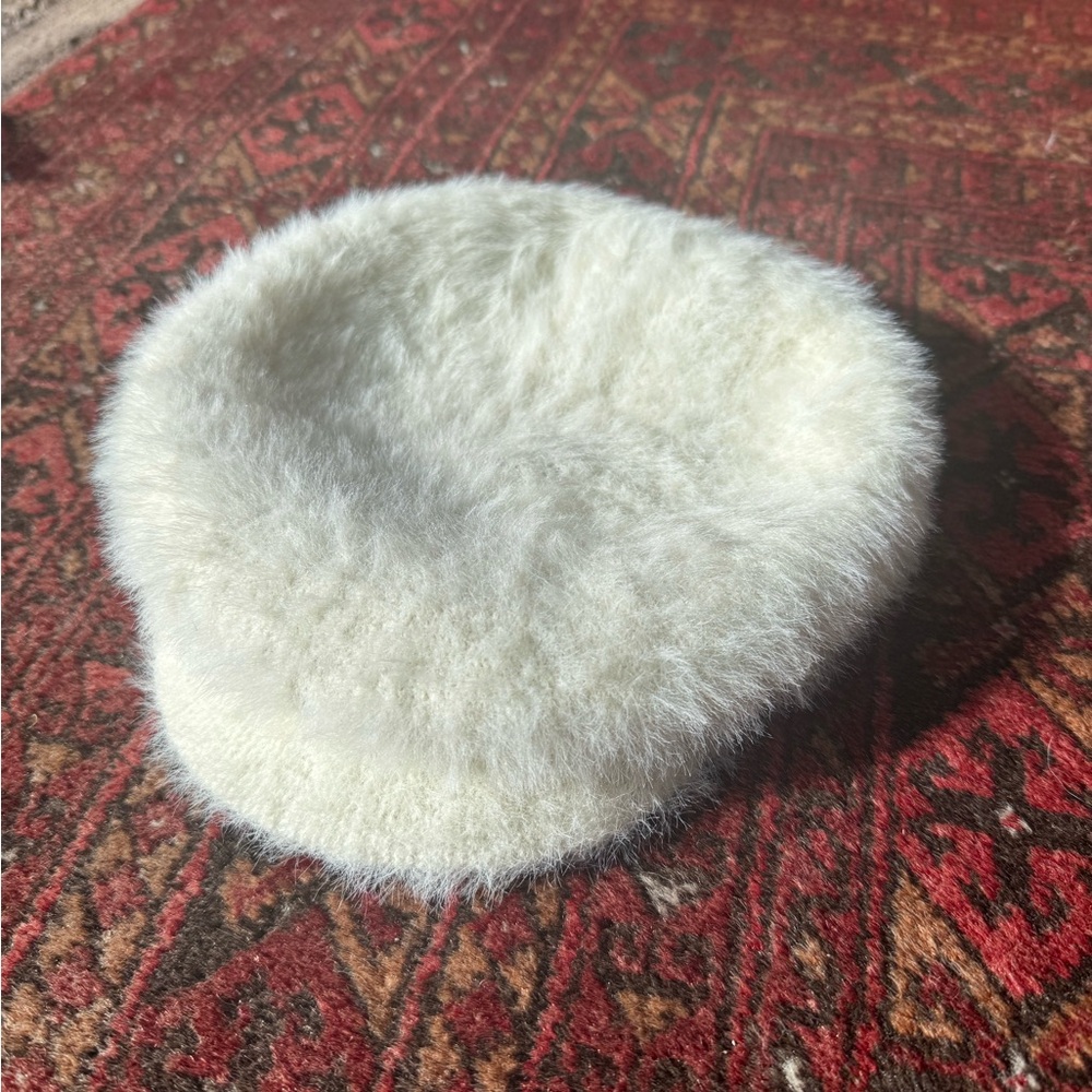 Y2K Kangol style hat